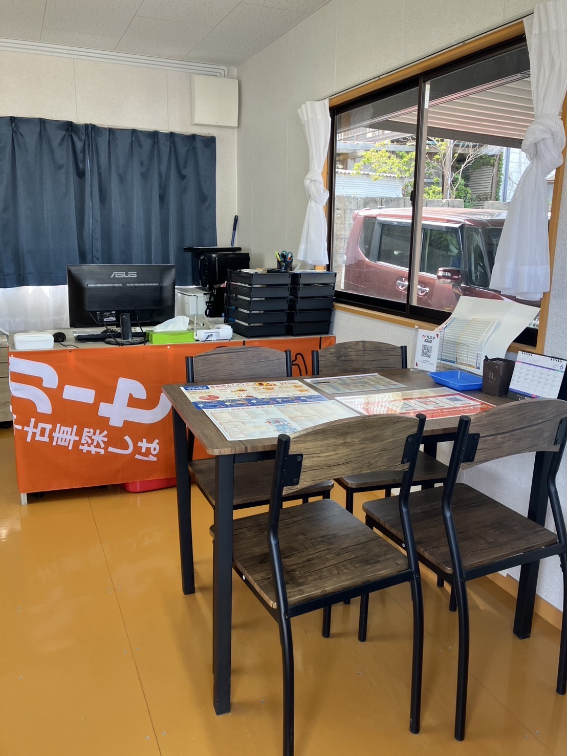 アットホームな店内でお客様をお迎えします