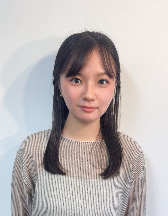 嘉瀬井　莉子