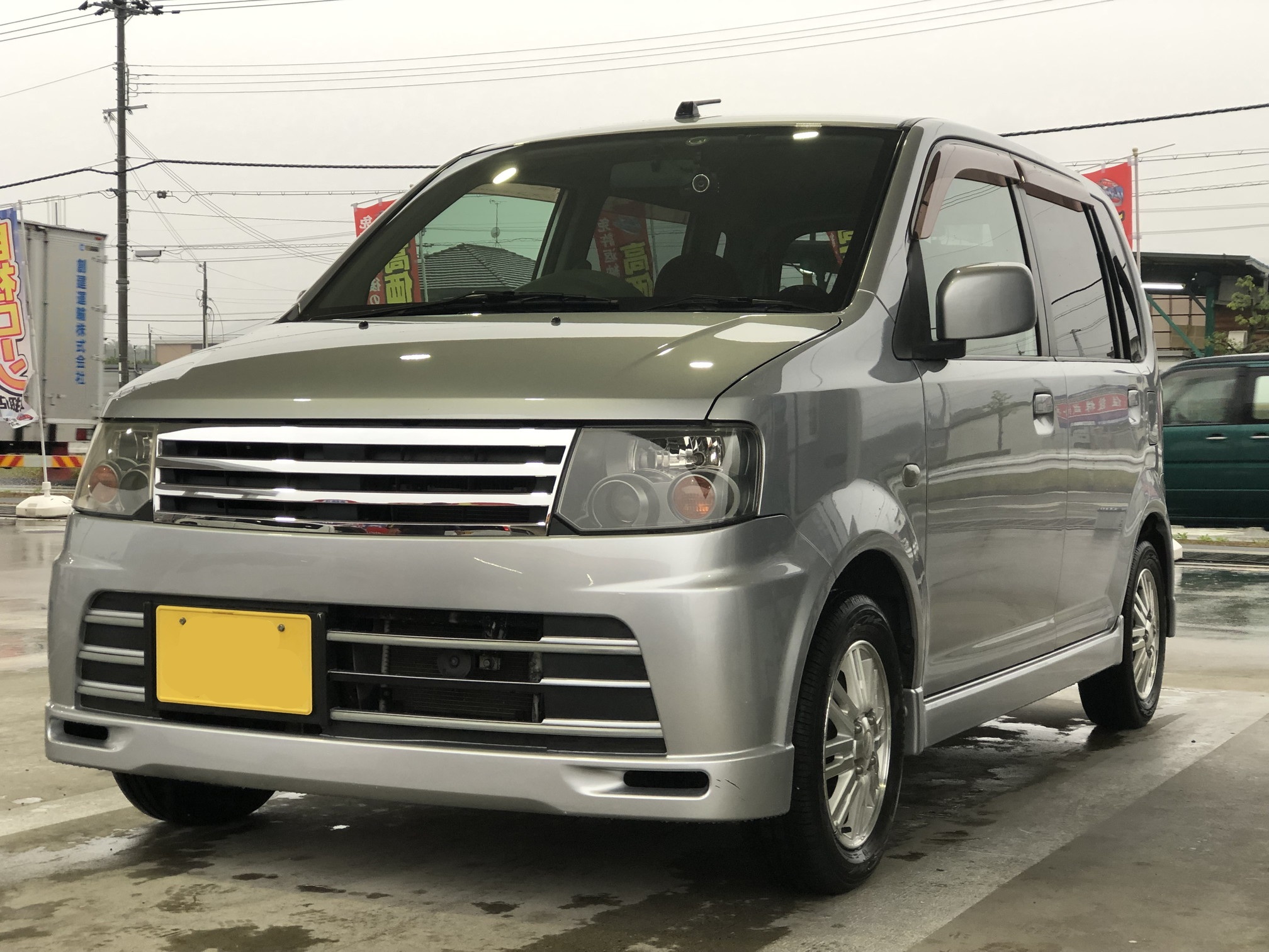 納車整備も自社ですることで格安での仕上がりを実現！