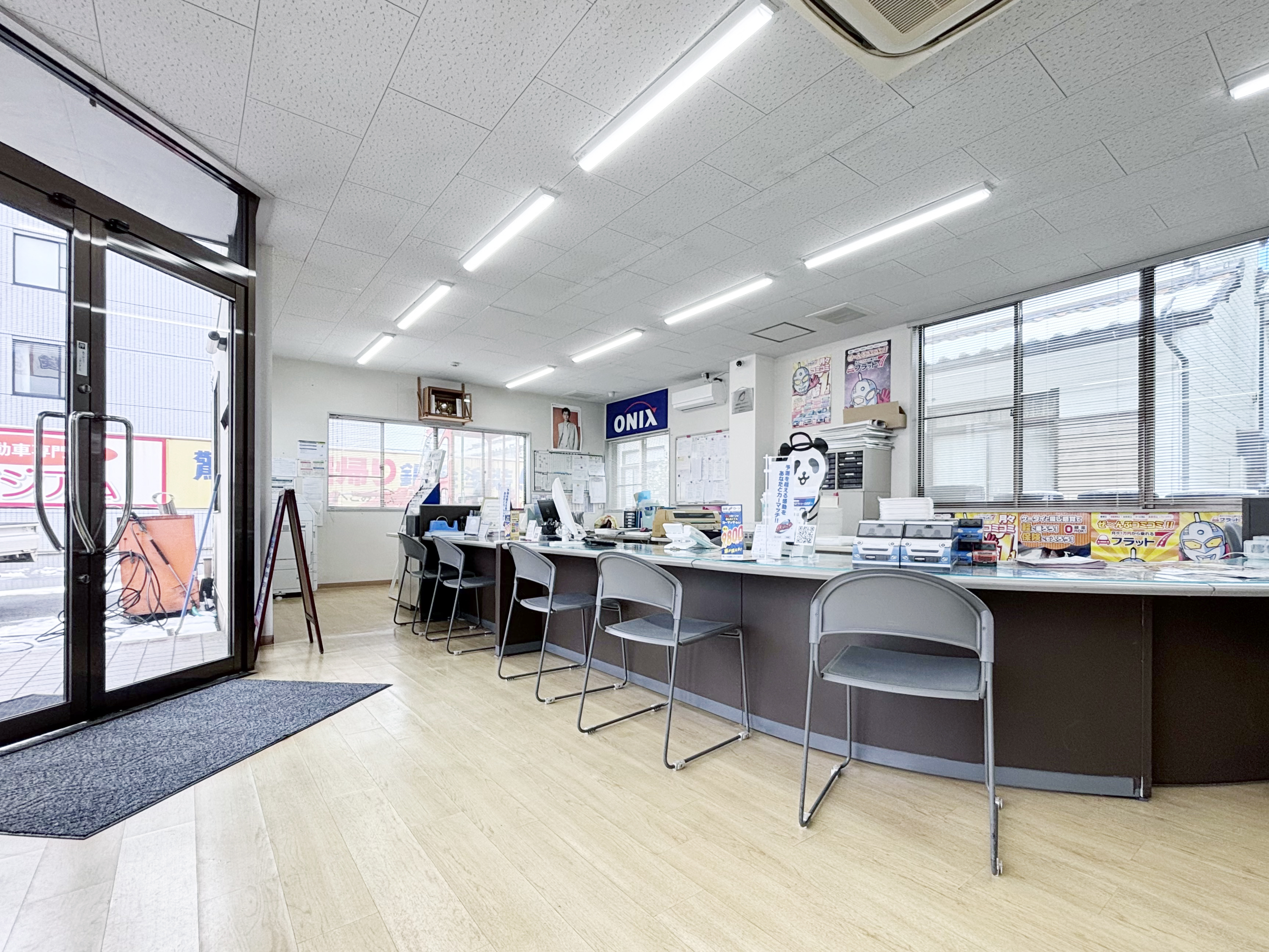 お車の事だけでなく、保険で不安な事など何でもご相談下さい!