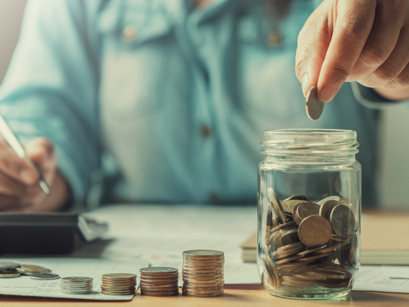 %E5%AE%B6%E8%A8%88%E3%81%AB%E5%84%AA%E3%