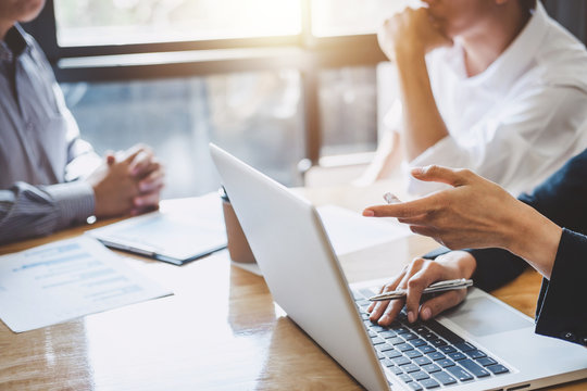 360_F_225676932_TLhB2F57NwlfBSisQQooTVXu