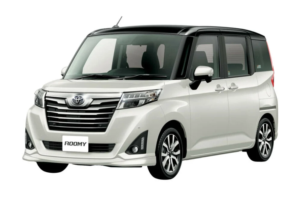 toyota_roomy_custom_g-t_2018_front_side-