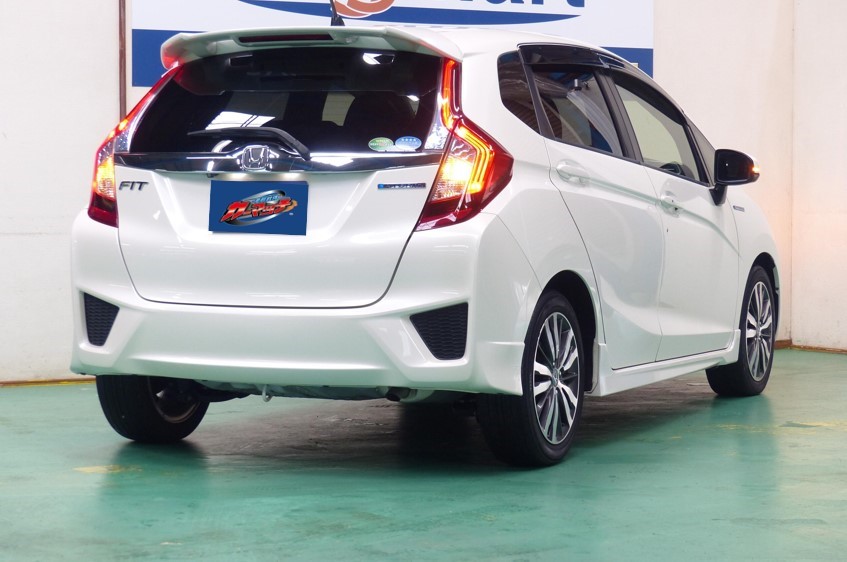 国産車 :: ホンダ :: ☆フィット【フィット 1.5 ハイブリッド】車検2年  