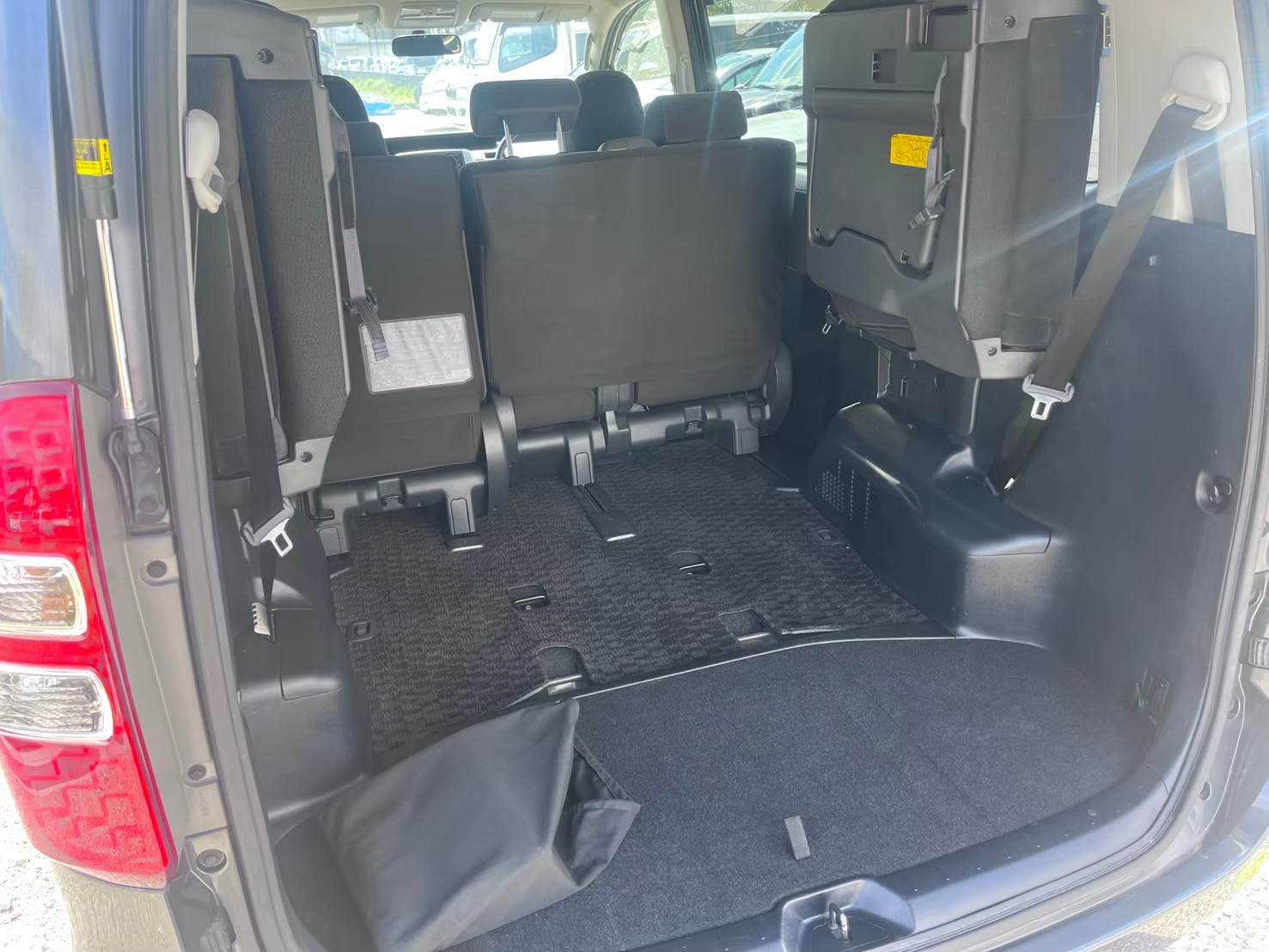 国産車 :: トヨタ :: ノア【総額1,181,890円】XLセレクション★ | 自社ローン専門の中古車販売店カーマッチ