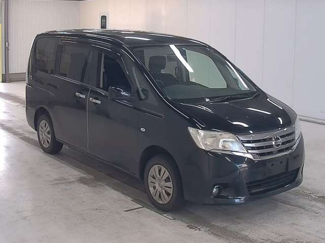 国産車 日産 セレナ 自社ローン専門 中古車販売 カーマッチ