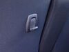 フックの用途は様々。袋を下げてごみ入れにすれば車内をきれいに保てます