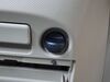 １２Vの電源ソケットは使いやすい場所に装備されています