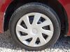 【ホイールキャップ】車に良く似合う純正ホイールキャップが装備されています