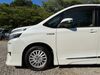 人気色の白色ボディ、モデリスタエアロ付き！