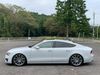 【お車探し】お客様のご要望に応じて、仕入れのプロがお客様と一緒にご希望のお車をお探しさせて頂くサービスをご提供しています。ご遠慮なくお申し出ください。