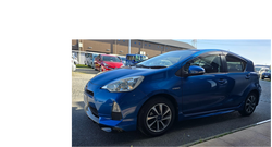 アクア【バックカメラ】【プッシュスタート】