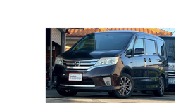 セレナ ハイウェイスター【両側電動スライドドア】