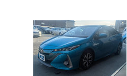 プリウスPHV【バックカメラ】