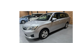 カローラフィールダー ハイブリッド【アルミホイール】