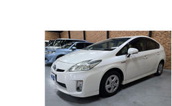 プリウス【バックカメラ】