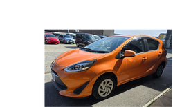 アクア【バックカメラ】【プッシュスタート】