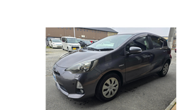 アクア【バックカメラ】【プッシュスタート】