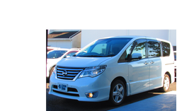 セレナ ハイウェイスター　ハイブリッド【後席モニター】