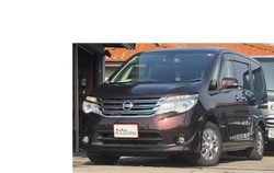 セレナ ハイブリッド【両側電動スライドドア】