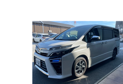 ヴォクシー【両側電動スライドドア】