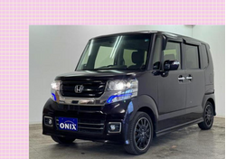 NBOXカスタム【G・ﾀｰﾎﾞLﾊﾟｯｹｰｼﾞ】車検2年付