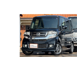 N-BOX カスタム【片側電動スライドドア】