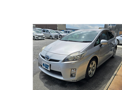 プリウス【メモリーナビ】【AUX】