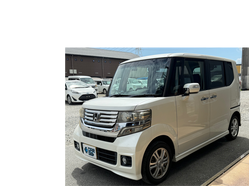 N-BOX カスタム【片側電動スライドドア】