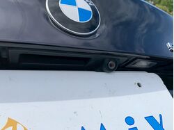 「中古車でも保証付き！MiXが提供する安心サポート体制｜BMWのリアカメラ写真」