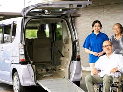 送迎が止まると事業が止まる介護・福祉の悩みに寄り添います