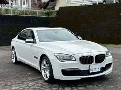 車両＋スタッフ対応風景