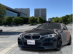 【BMW 320dブルーP ツーリング ラグジュアリー】ナビ