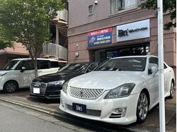 人気色の白色ボディ、アスリート仕様のエアロ！