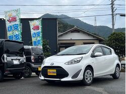 国家認定整備士の点検済み車両です。ここから始まるカーライフは当社にて！維持もオイル交換軽自動車１，２００円普通車１，８００円！その他ご提案も盛りだくさん！０５４－３９５－７５４０まで