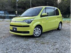 個性的なボディカラーで街中を走行中も目立って可愛い！駐車場でもすぐ見つけられて便利です！【スペイド】