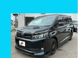 ★月額支払回数変更可【後席モニター付き】80ヴォクシー