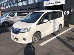 セレナ★片側パワースライドドア★バックモニター★