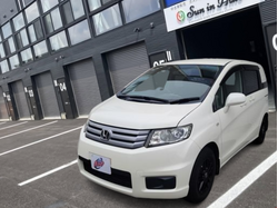 フリードスパイク★大人気ホワイト♡ドライブレコーダー付