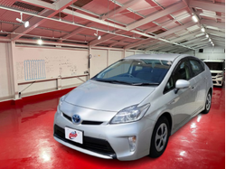 プリウス30後期★傷・汚れが目立ちにくシルバー♡