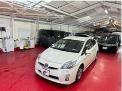 プリウス★Gﾂｰﾘﾝｸﾞｾﾚｸｼｮﾝ♡純正ナビ♬ETC☺