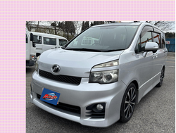 ★ヴォクシー【Z　4WD】車検2年付