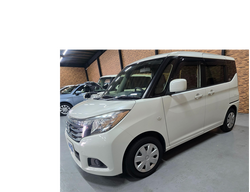 ソリオ【片側電動スライドドア】