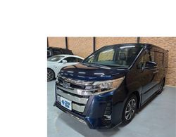 ノア【両側電動スライドドア】