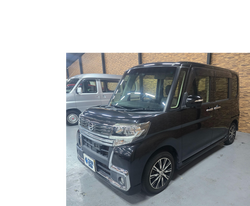 タント カスタム【後席モニター】【片側電動スライドドア】