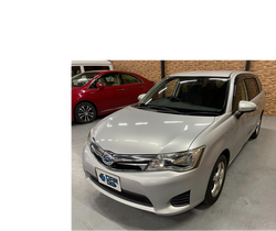 カローラフィールダー ハイブリッド【アルミホイール】