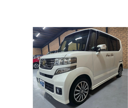 N-BOX カスタム【両側電動スライドドア】