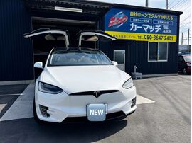 TESLA　MODEL　X