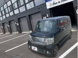 ホンダ N-BOXカスタム ブラック 外観 フロントビュー 盛岡 中古車 両側パワースライドドア搭載