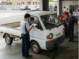 整備工場で眠っている軽トラ、需要あり！
